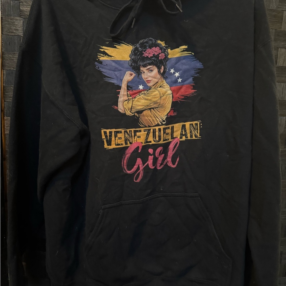 Black Venezuelan Girl Graphic Hoodie Sz L